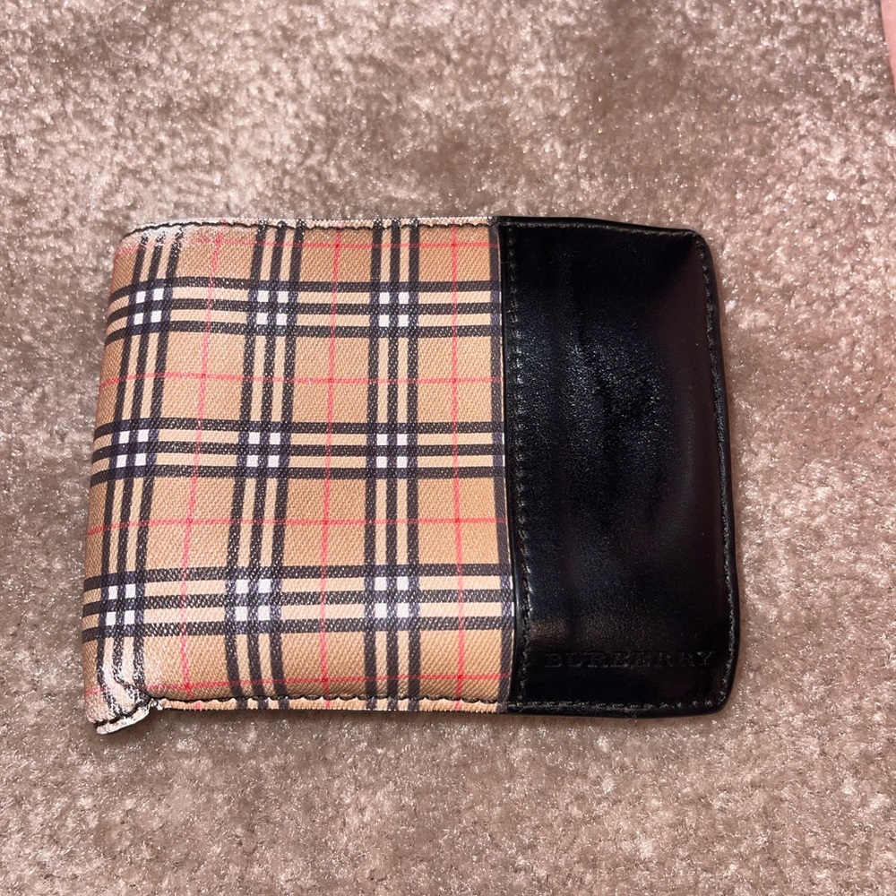 Men’s authentic burberry wallet